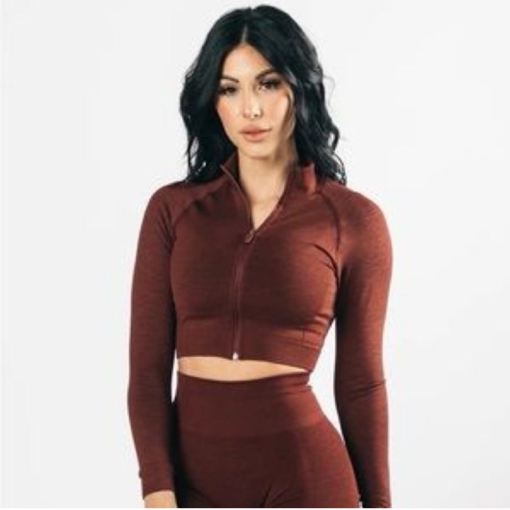 Alphalete Burgundy Amplify Cropped Jacket